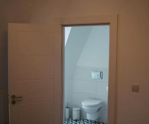 Holiday home 6 3 Bedrooms, Sleeps X 6 *